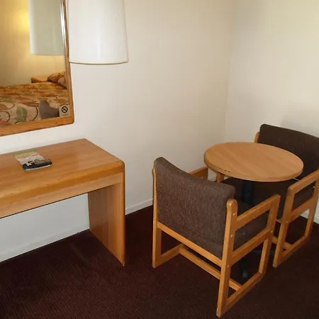 Ez 8 Motel Newark Room photo