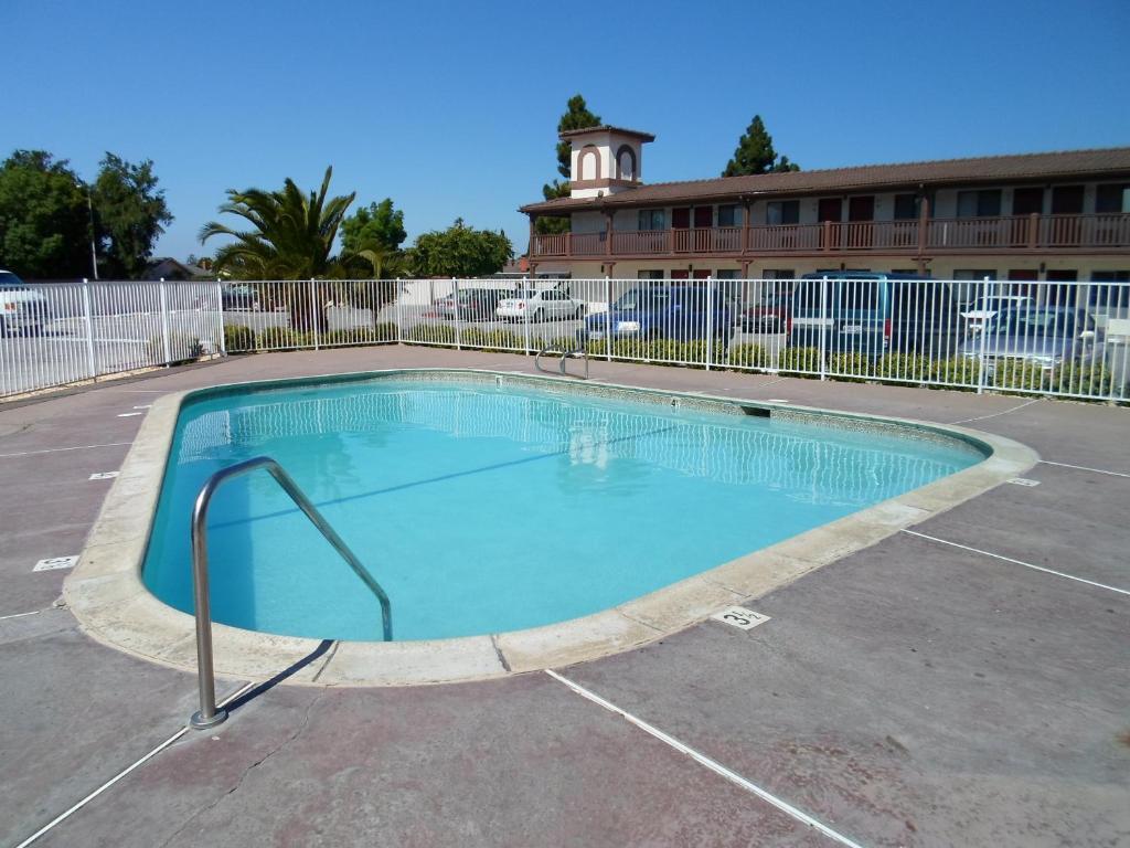 Motel Ez 8 2*